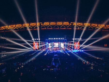 200臺(tái)380光束燈案例